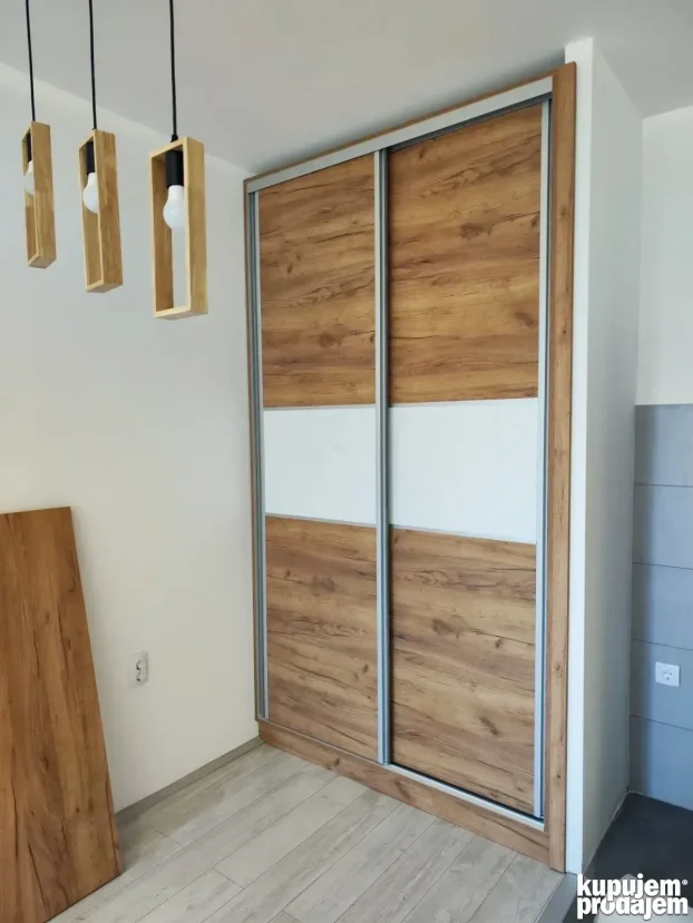 Američki plakari po meri