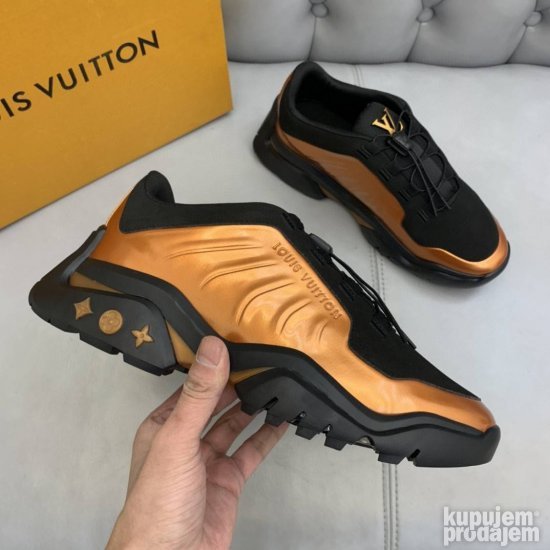 Louis Vuitton Millennum Trainers - model 90