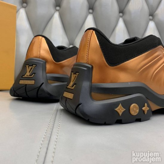Louis Vuitton Millennum Trainers - model 90