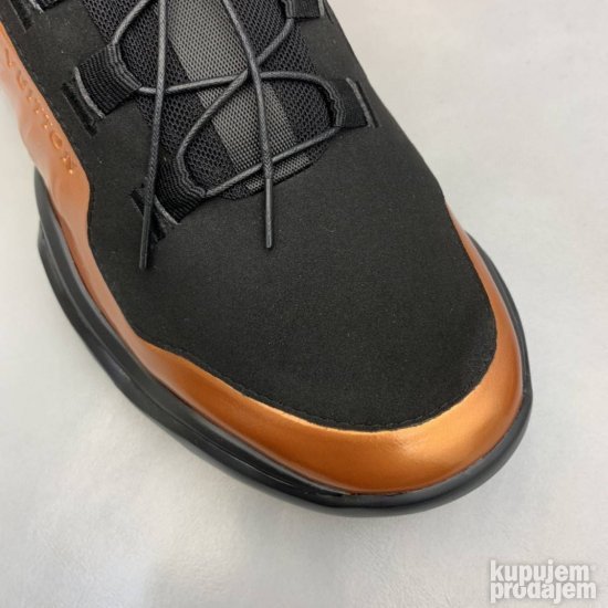 Louis Vuitton Millennum Trainers - model 90