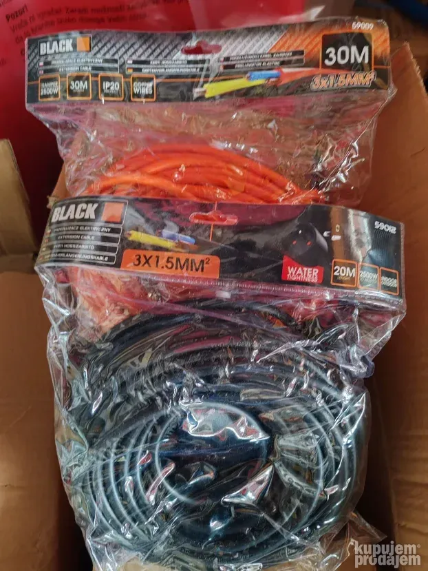 Produžni kabel na motalici