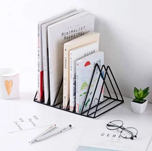 Fantastični trougao - držac knjiga