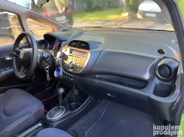 2012 Honda Jazz 1.3i Hyibrid CH