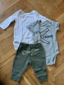 Carter’s komplet za bebe krokodil vel 3mes