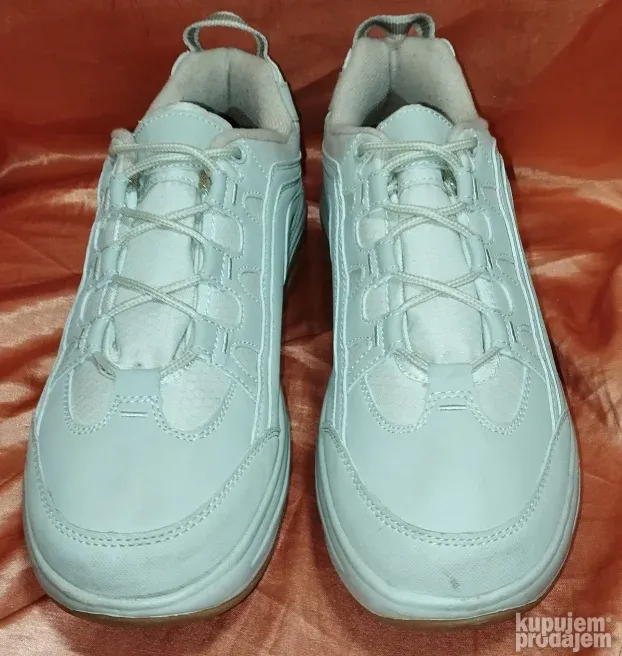 SNIŽENO! "WALKX" SHAPE-UPS patike br. 42
