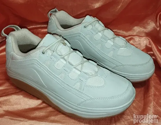 SNIŽENO! "WALKX" SHAPE-UPS patike br. 42