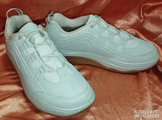 SNIŽENO! "WALKX" SHAPE-UPS patike br. 42