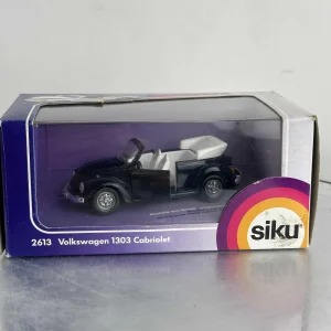 1/43 Siku Volkswagen Buba beetle kabirolet crna