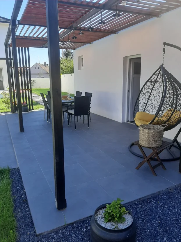 Stara Pazova, Centar, 4.0 četvorosobna, 200 m²