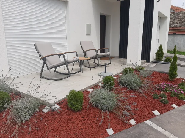 Stara Pazova, Centar, 4.0 četvorosobna, 200 m²