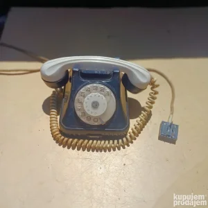 Stari Iskrin telefon