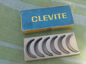 NOVO ležeci lezajevi radilice STD za ficu zastava 750