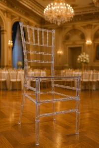 Iznajmljivanje i prodaja Providne Tiffany-Ghost stolice