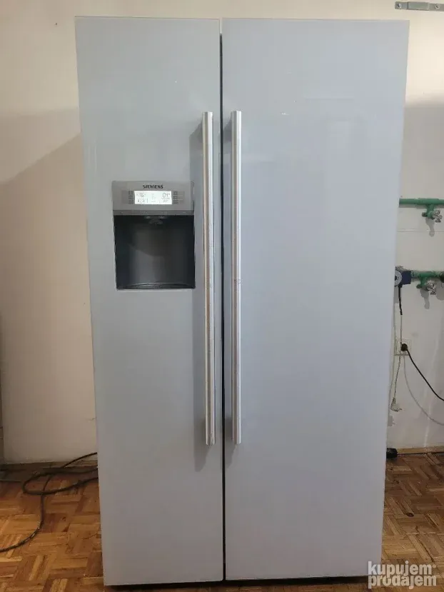 Popust 10 % od cenePRODAJA frizidera garancija 6 meseci