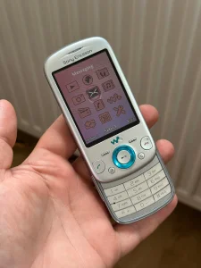 Sony Ericsson W20i