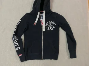 Superdry original duks sa kapuljacom S velicina