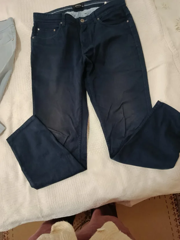 2 kom.13-14+ Pantalone Reserved i Springfield br.34-snizenje