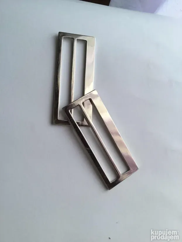 Metalne šnale za mantile