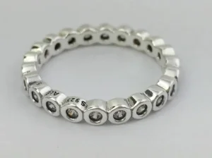 PANDORA prsten Alluring Petite srebro ale s925