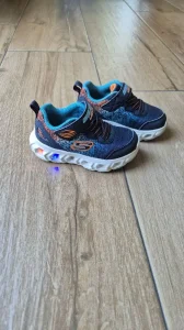 Prodajem Skechers patike br. 23