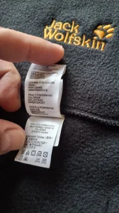 Jack wolfskin sal šal od polara flisa boja crna