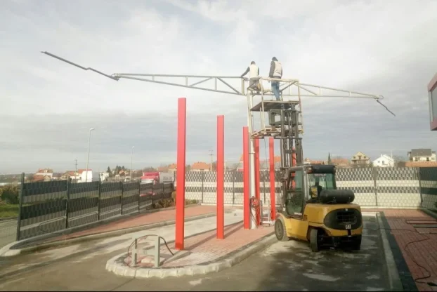 Samousluzna autoperionica