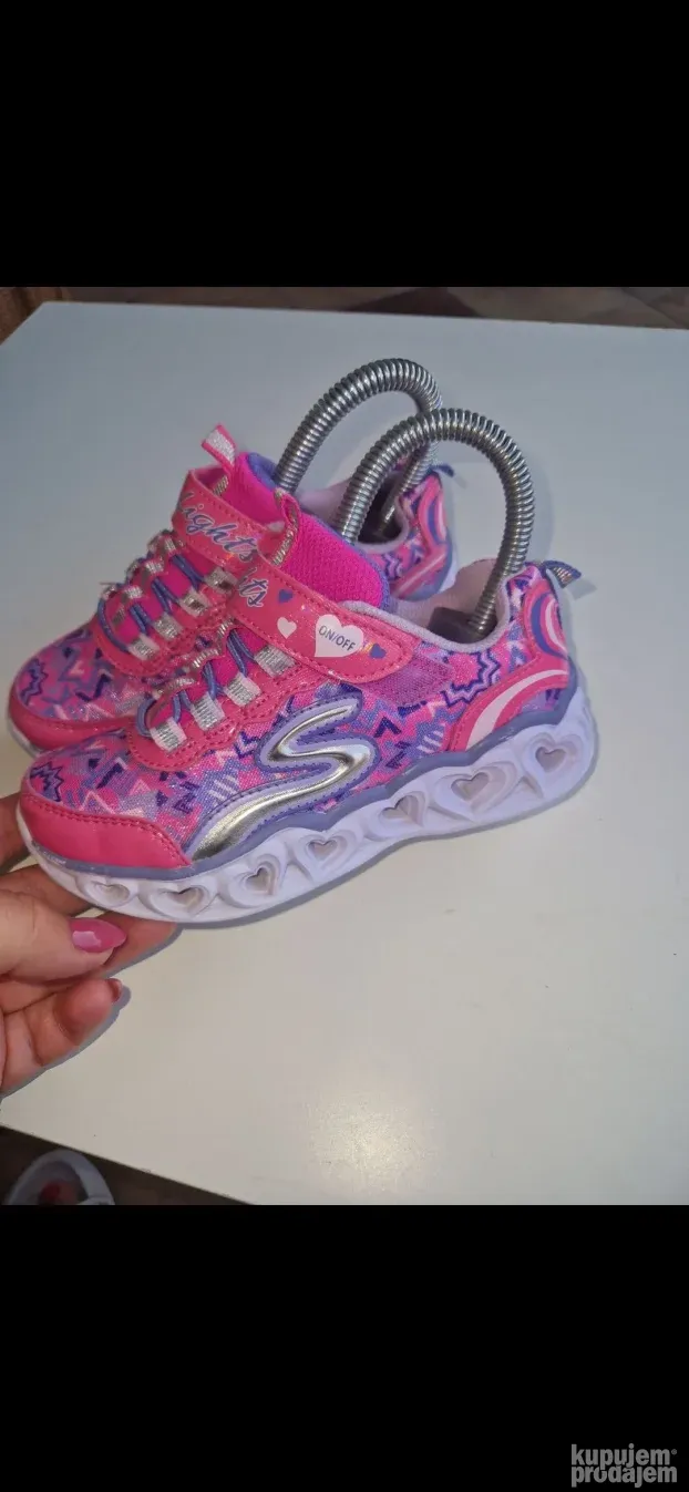 Slecers patike br 28