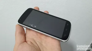 ZTE Blade Q (ne pali)