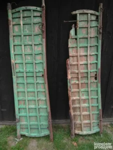 Stranice seljačkih kola.