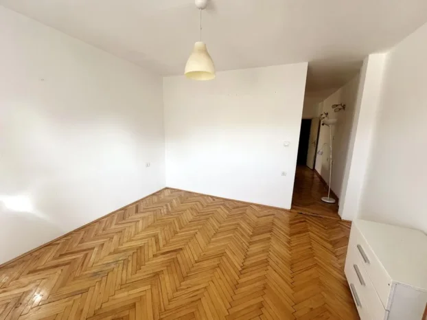 Kraljice Natalije, Zeleni venac, 3.0 trosoban, 65 m²