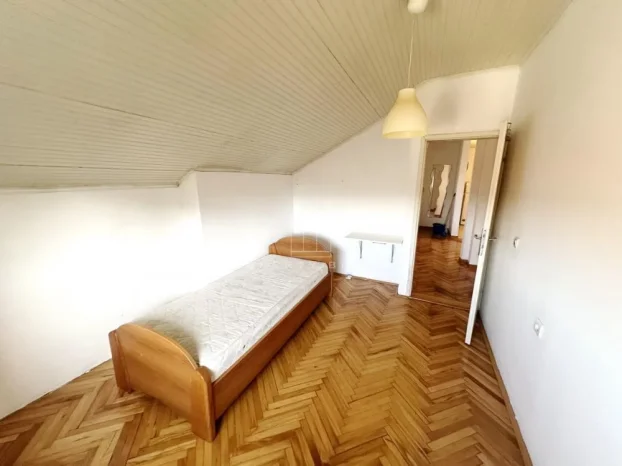Kraljice Natalije, Zeleni venac, 3.0 trosoban, 65 m²