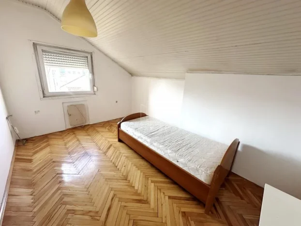 Kraljice Natalije, Zeleni venac, 3.0 trosoban, 65 m²