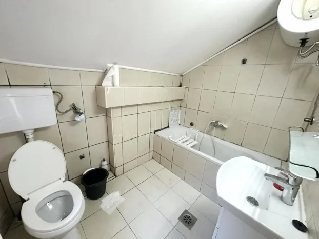 Kraljice Natalije, Zeleni venac, 3.0 trosoban, 65 m²