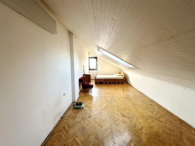 Kraljice Natalije, Zeleni venac, 3.0 trosoban, 65 m²