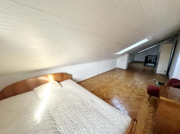 Kraljice Natalije, Zeleni venac, 3.0 trosoban, 65 m²