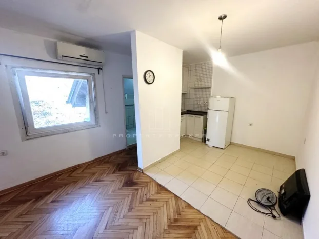 Kraljice Natalije, Zeleni venac, 3.0 trosoban, 65 m²
