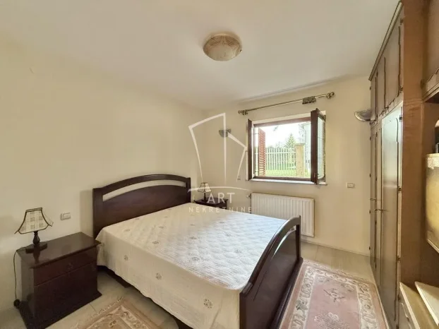Pavla Popovića, Medaković 3, 5+ petosobna, 359 m²
