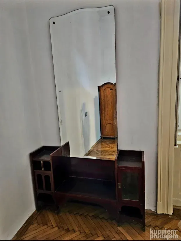 Barok ogledalo sa komodom, 2, 5 metara, za salonski stan