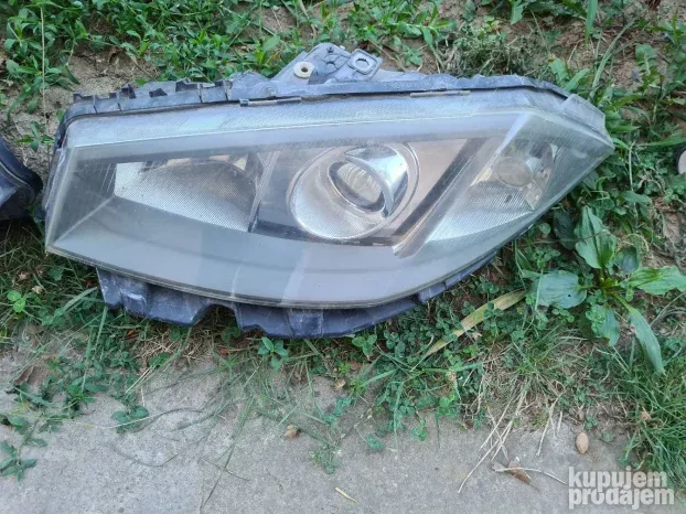 Renault megan 2 desni far xenon balast