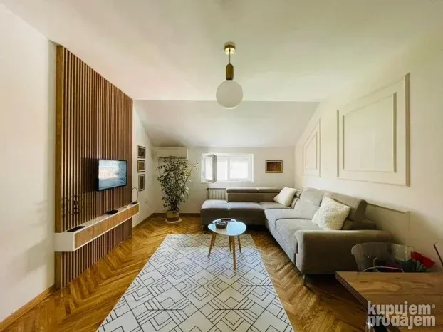 Trosoban stan na Novom naselju! 70m2