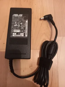 asus punjac ADP-90CD, EXA0904YH original novo