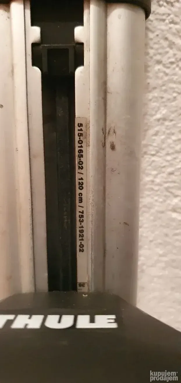 Thule krovni nosac sa sapom