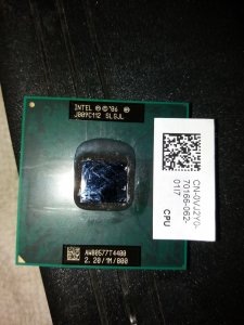 Hitno! Intel P. Dual C. T4400 2.2GHz/1mb/800MHz FSB Socket P