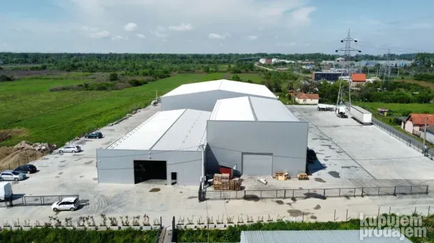 Poslovno magacinski prostor od 650 m2 do 1500 m2, Barič