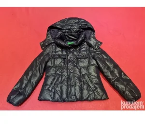 Original BENETTON jaknica za devojcice 5-6 god. sa kapom