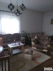 Arčibalda Rajsa, Kruševac, Širi centar, 5+ petosobna, 200 m²