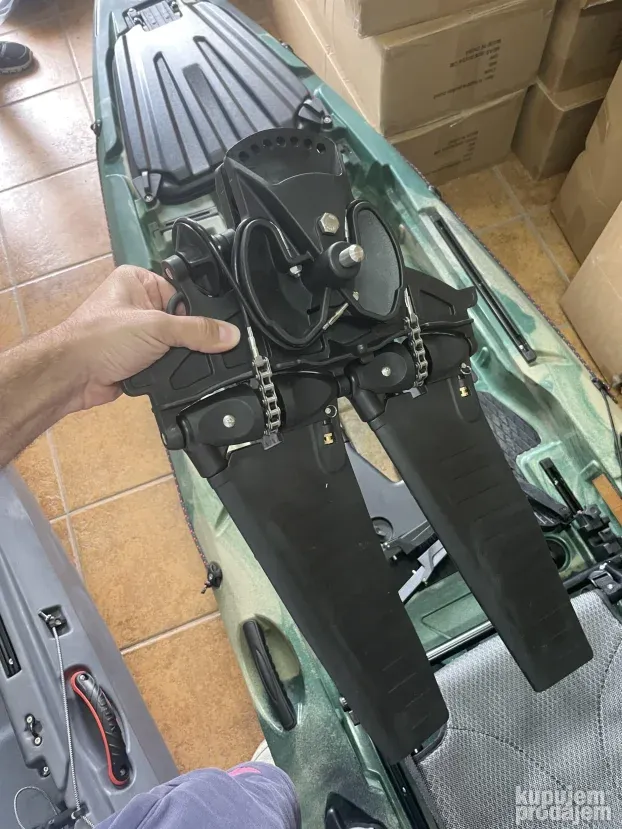 Kajak Tamiš Angler 3.75m - PEDALE