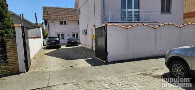 Vlasenička, Subotica, Aleksandrovo, 5+ petosobna, 600 m²