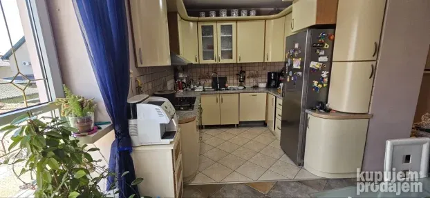 Vlasenička, Subotica, Aleksandrovo, 5+ petosobna, 600 m²