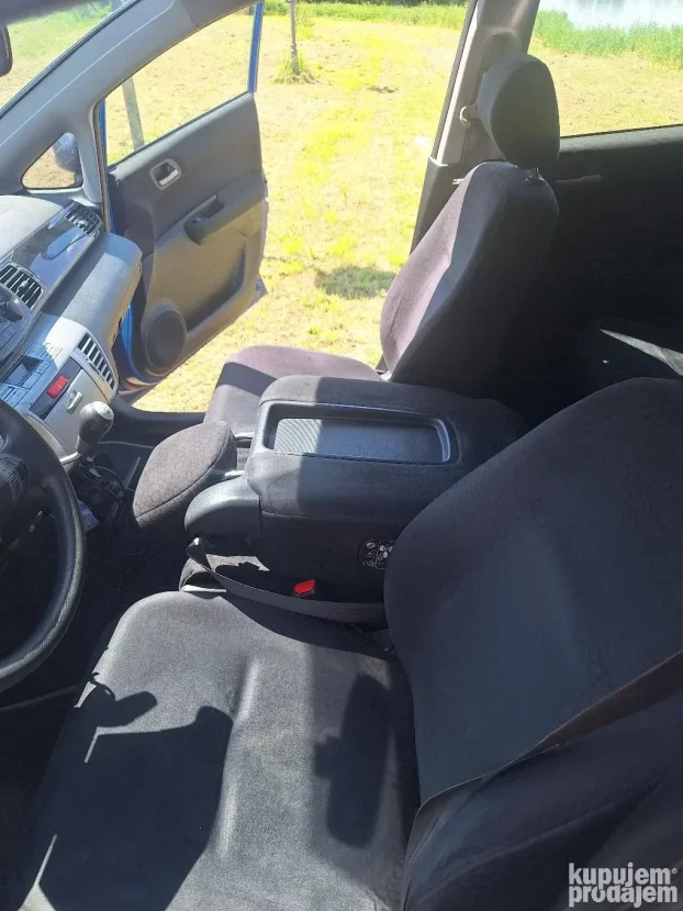 2005 Honda FR-V 1.7 benzin-gas